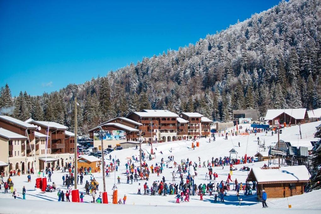 Chalet Individuel - Panoramique Montagnes & Proche Lac Ла-Бресс Екстер'єр фото